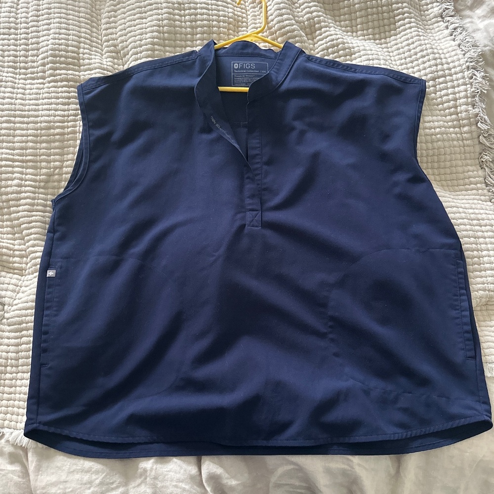 Figs Rafaela oversized scrub top